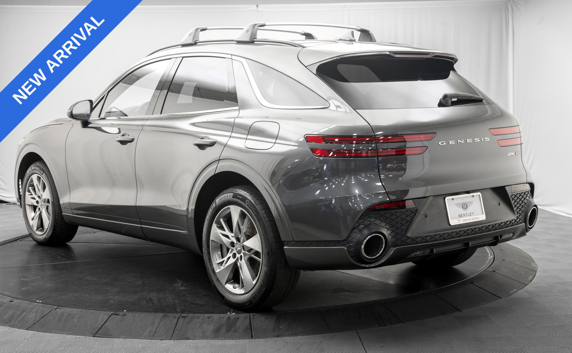 Used 2025 Genesis GV70 3.5T Sport AWD/4WD image 5