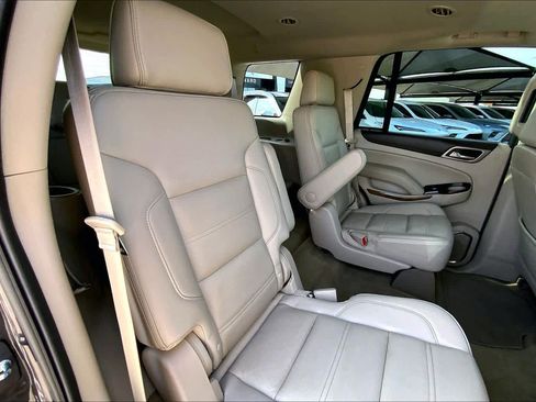 Used 2017 GMC Yukon Denali AWD/4WD image 18