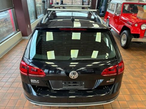 Used 2017 Volkswagen Golf Alltrack SE image 13