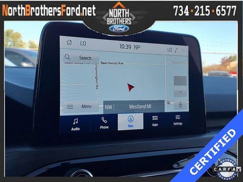 Used 2020 Ford Escape Titanium image 4