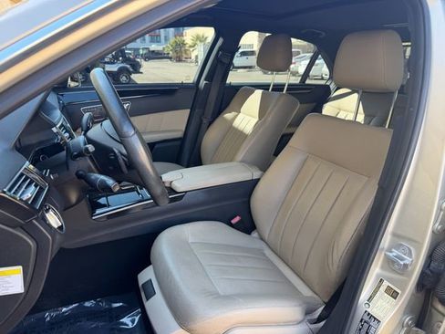 Used 2011 Mercedes-Benz E 550 Sedan w/ Premium 1 Pkg image 17