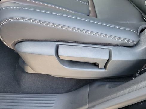 New 2026 Nissan Armada SL w/ Captain's Chari Seat Package image 28