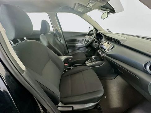 Used 2023 Nissan Kicks S image 25