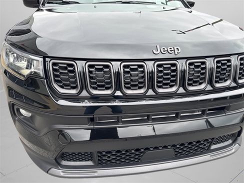 New 2026 Jeep Compass Latitude image 41