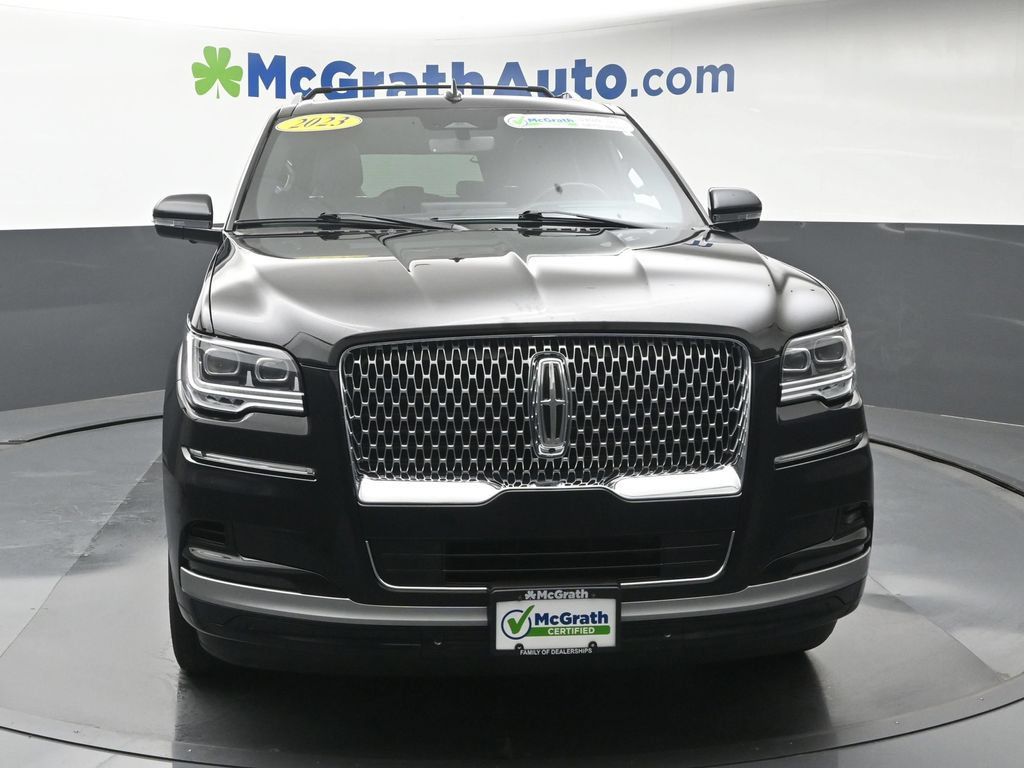 Used 2023 Lincoln Navigator L Reserve AWD/4WD image 6