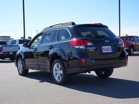 Used 2013 Subaru Outback 2.5i Premium AWD/4WD image 5