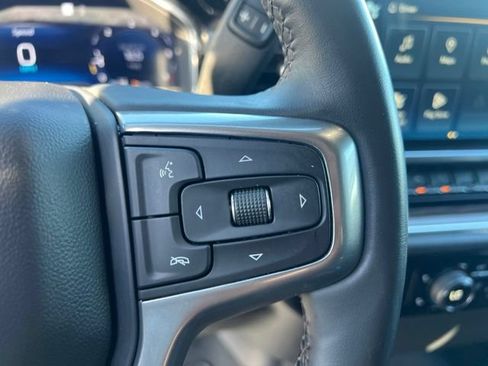 Used 2023 Chevrolet Silverado 1500 LT AWD/4WD image 17