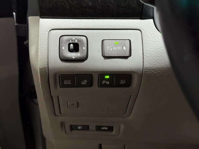 Used 2012 Lexus LS 460 AWD w/ Luxury Value Edition image 19