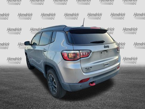 Used 2019 Jeep Compass Trailhawk w/ Cold Weather Group AWD/4WD image 8