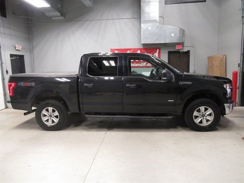 Used 2015 Ford F150 XLT w/ Equipment Group 301A Mid AWD/4WD image 6