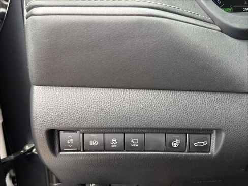 Certified 2024 Toyota Venza Limited AWD/4WD image 22