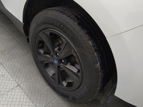 Used 2020 Ford Edge SE FWD image 31