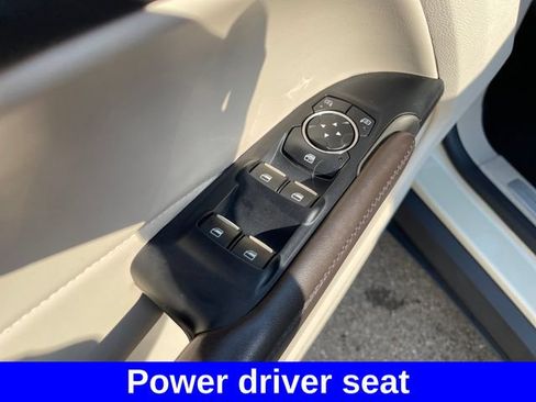 Used 2018 Lincoln MKC Premiere AWD/4WD image 11