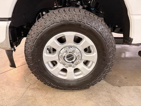 Used 2024 Ford F350 XLT image 16