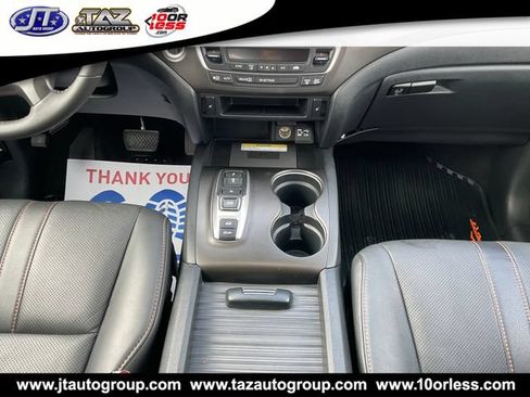 Used 2023 Honda Passport TrailSport image 19