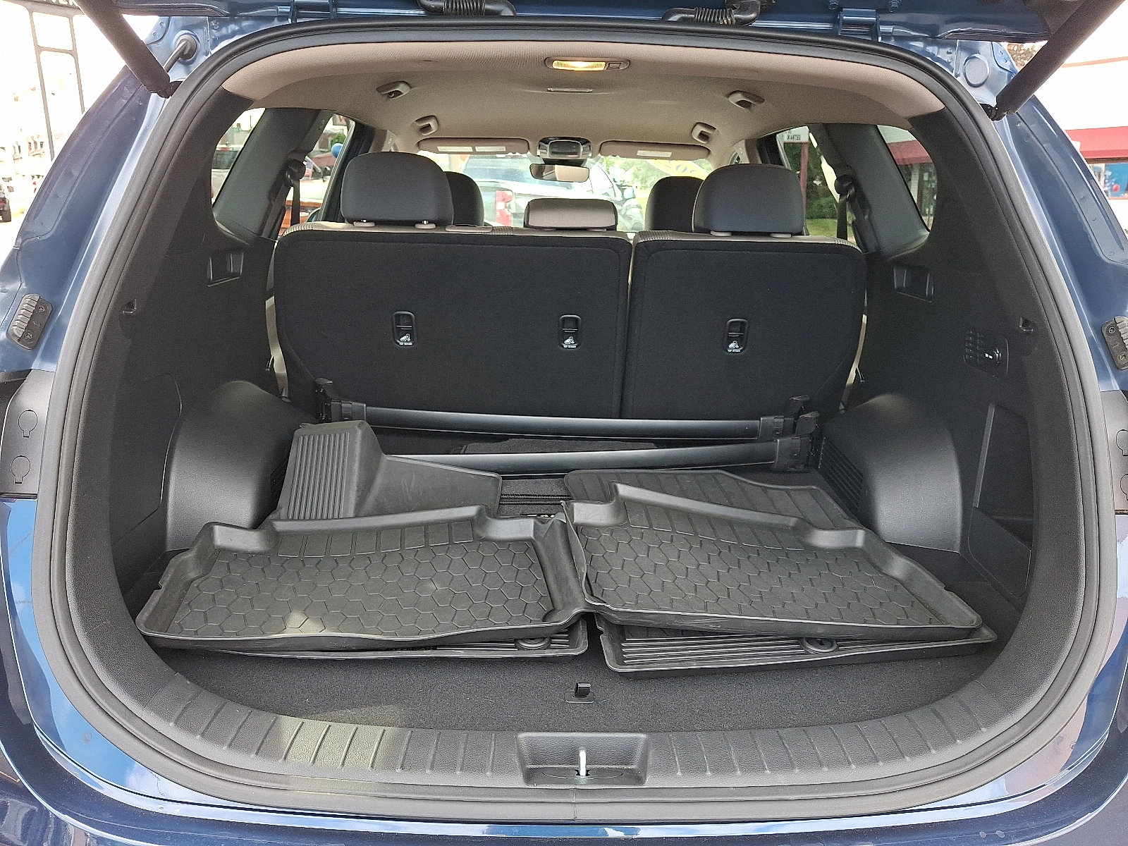 Used 2023 Hyundai Santa Fe SEL AWD/4WD image 28