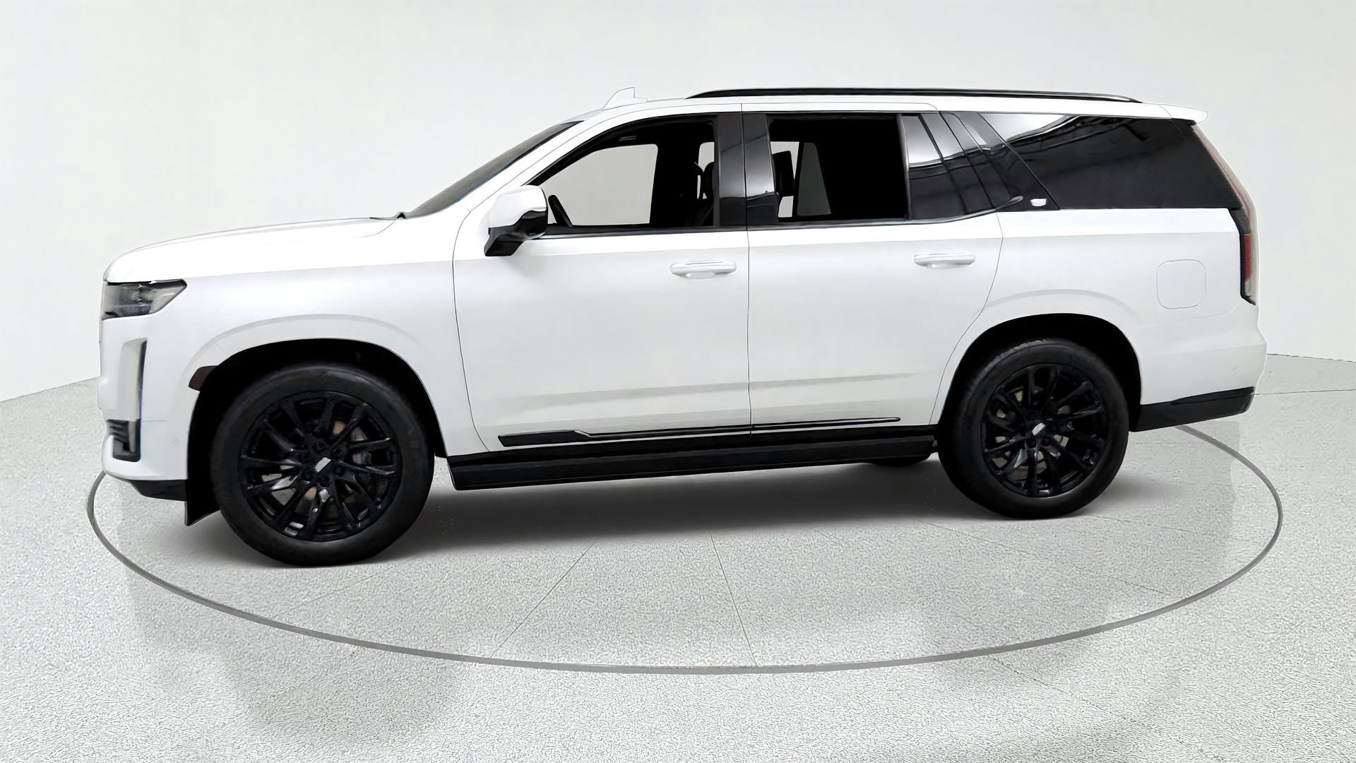 Certified 2024 Cadillac Escalade Sport Platinum w/ LPO, ONYX Package AWD/4WD image 2