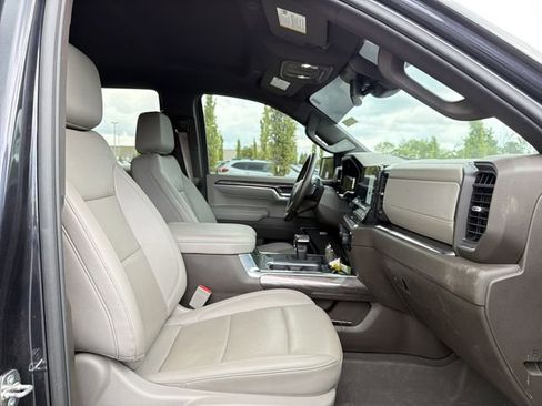 Used 2024 Chevrolet Silverado 1500 LTZ image 12
