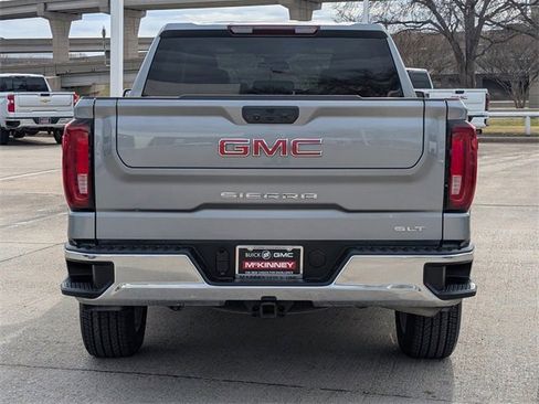 Certified 2023 GMC Sierra 1500 SLT image 5