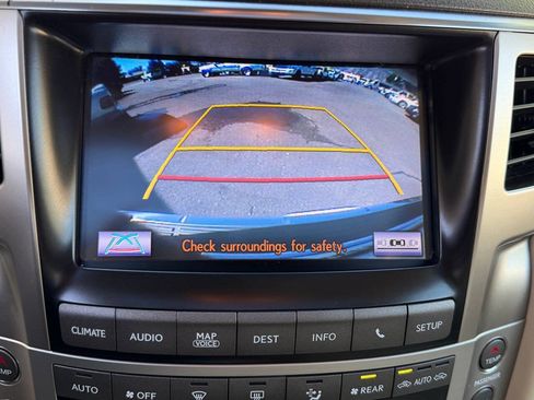 Used 2013 Lexus LX 570 4WD w/ Luxury Pkg image 87