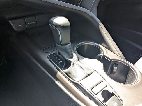 Used 2021 Toyota Camry SE AWD/4WD image 26