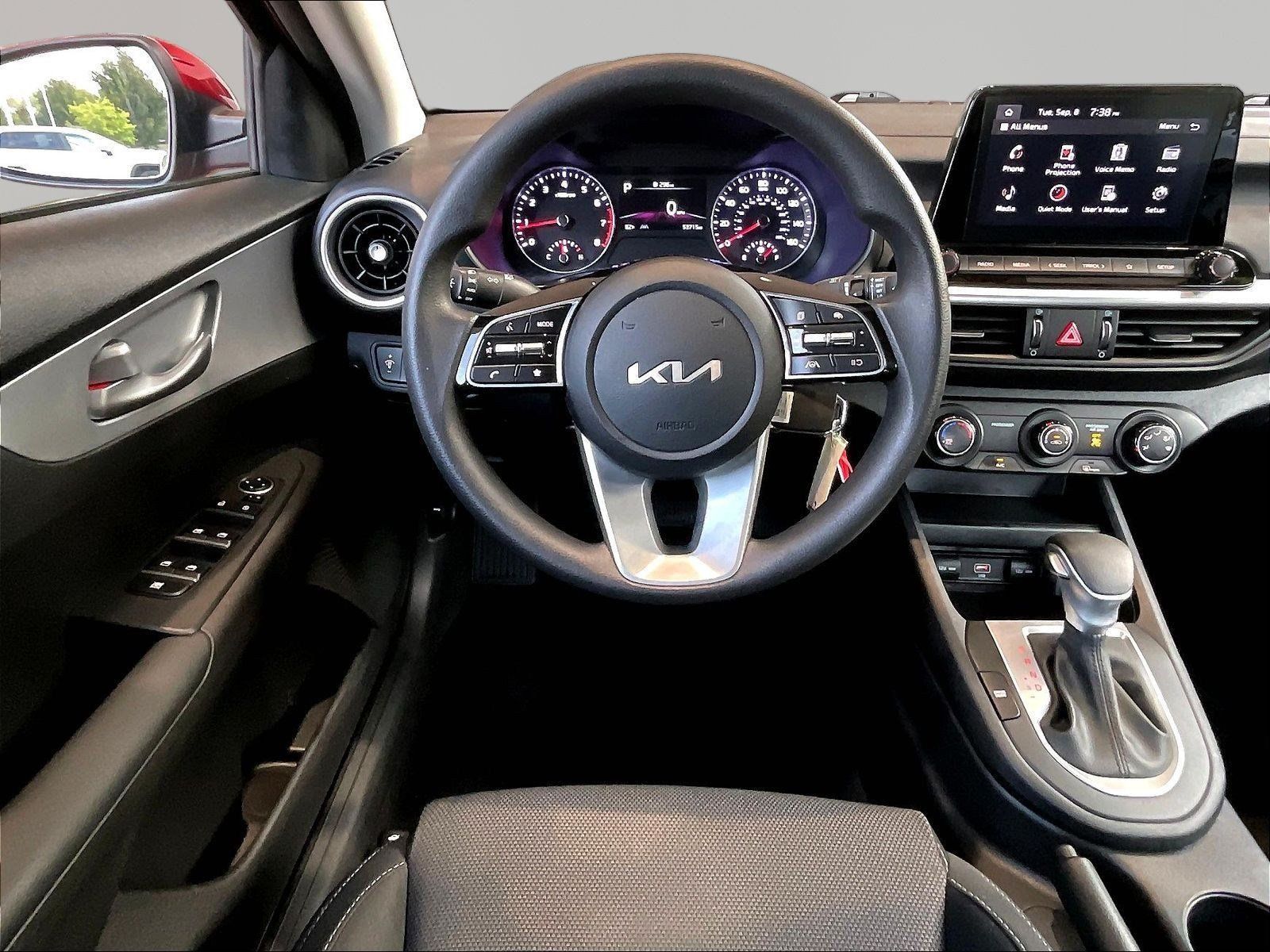 Used 2023 Kia Forte LXS w/ LXS Technology Package FWD image 8