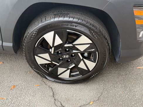 Used 2025 Hyundai Kona SEL image 30