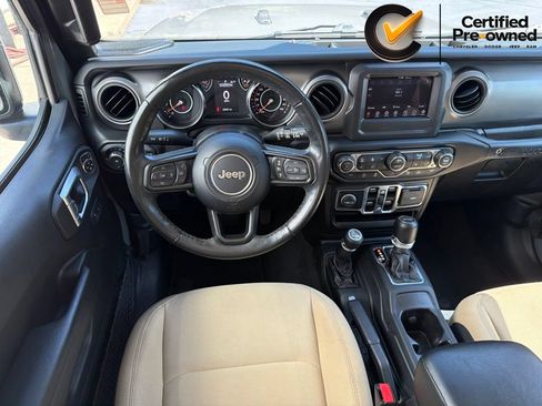 Used 2022 Jeep Wrangler Unlimited Sport AWD/4WD image 5