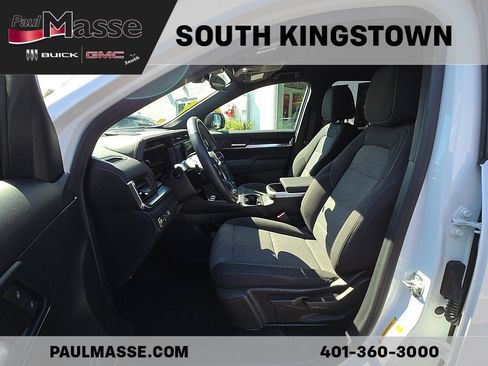 Used 2025 GMC Terrain Elevation AWD/4WD image 16