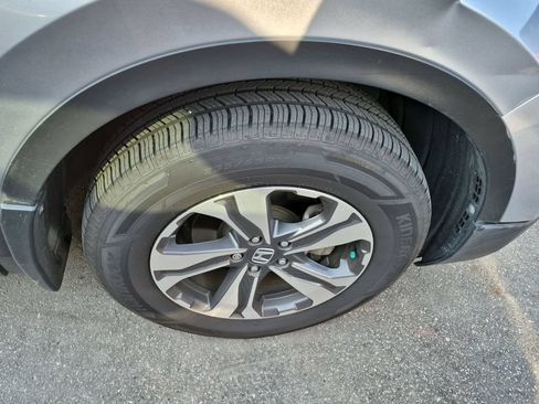 Used 2018 Honda CR-V LX image 12