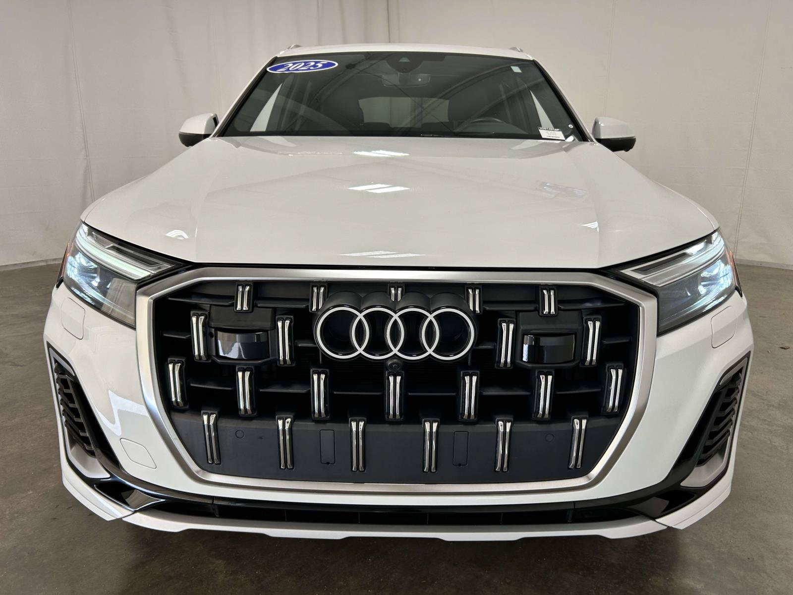 Used 2025 Audi Q7 3.0T Premium Plus AWD/4WD image 6