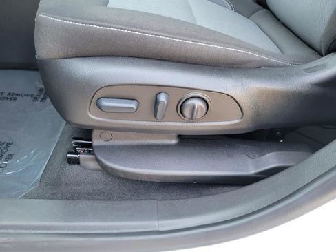 Used 2023 Chevrolet Blazer LT w/ Driver Confidence Package image 17