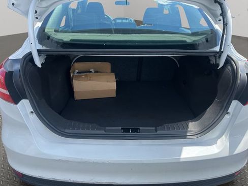 Used 2015 Ford Focus SE FWD image 26
