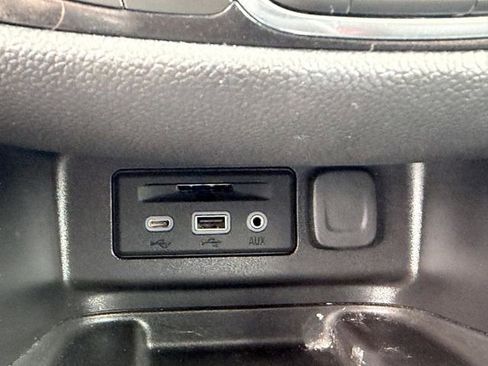 Certified 2023 Chevrolet Equinox Premier image 28