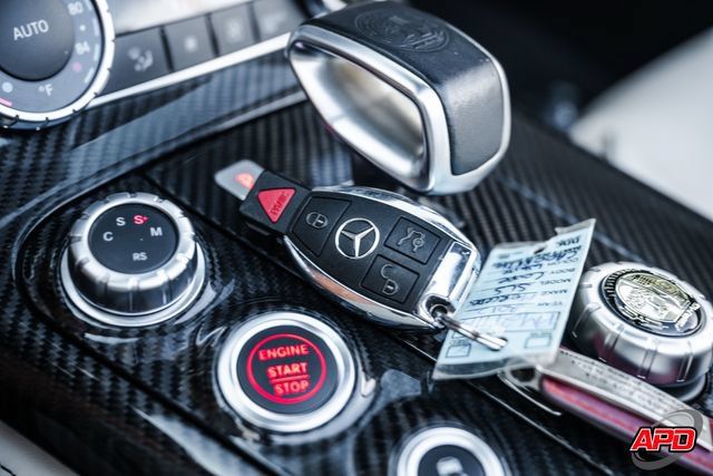 Used 2012 Mercedes-Benz SLS AMG Roadster image 90