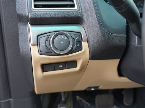 Used 2016 Ford Explorer 4WD image 16