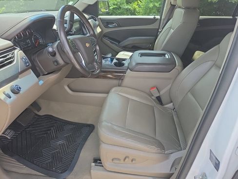 Used 2019 Chevrolet Tahoe LT RWD image 4