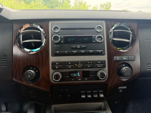 Used 2012 Ford F250 Lariat w/ FX4 Off Road Pkg AWD/4WD image 17