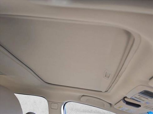 Used 2016 Subaru Outback 2.5i Limited image 23