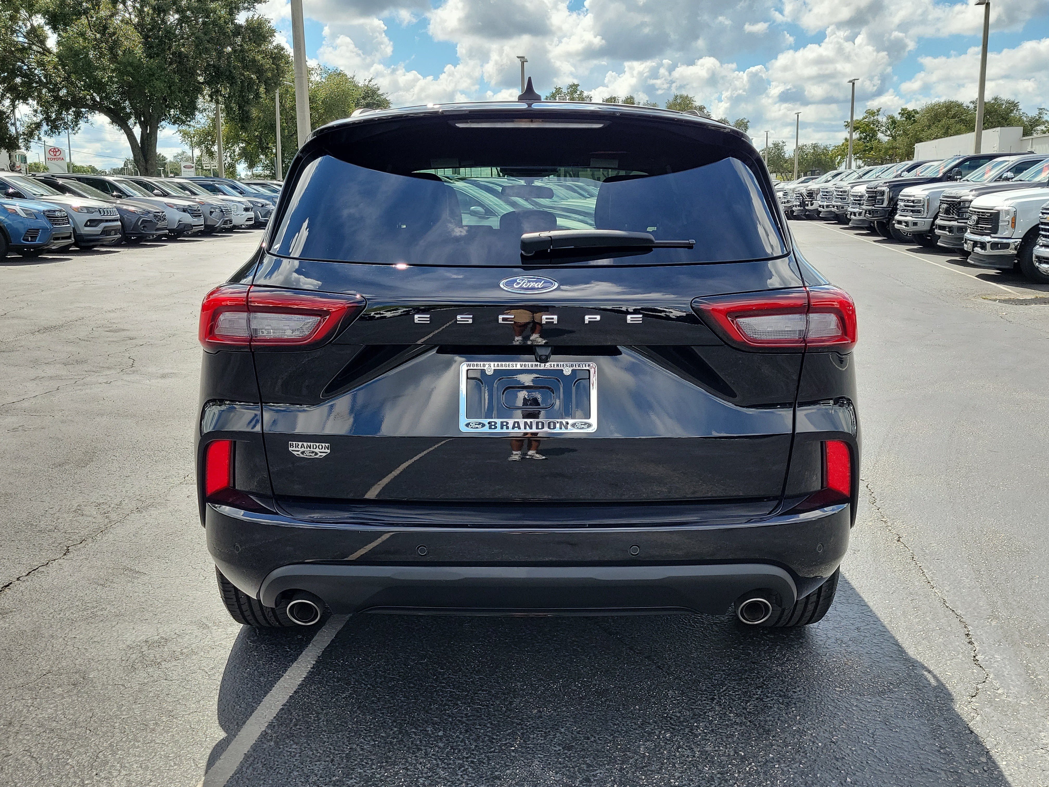 Certified 2023 Ford Escape ST-Line w/ Tech Pack #1 FWD image 8