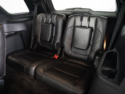 Used 2018 Ford Explorer Platinum AWD/4WD image 20