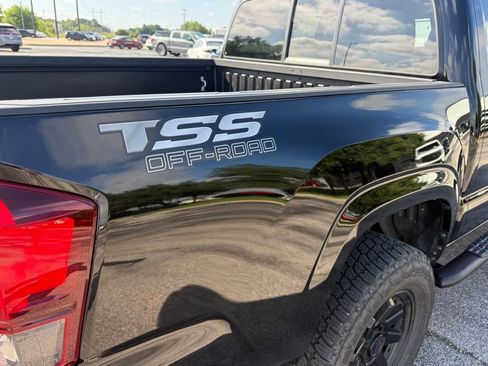 Used 2023 Toyota Tacoma SR AWD/4WD image 3
