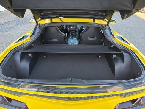 Used 2016 Chevrolet Corvette Stingray Coupe w/ 2LT Preferred Equipment Group image 17