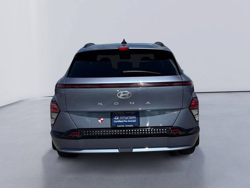 Certified 2024 Hyundai Kona Limited FWD image 4