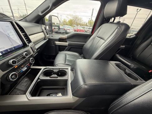 Used 2022 Ford F350 Lariat w/ Black Appearance Package AWD/4WD image 15