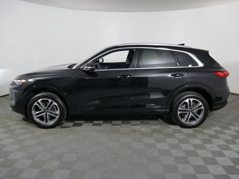 Used 2025 Audi Q5 Premium w/ Convenience Package AWD/4WD image 6