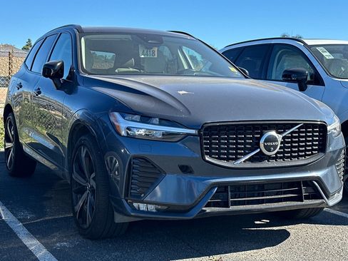 Certified 2023 Volvo XC60 B5 Ultimate w/ Protection Package Premier image 2