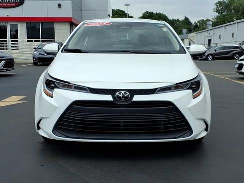 Certified 2025 Toyota Corolla LE FWD image 2