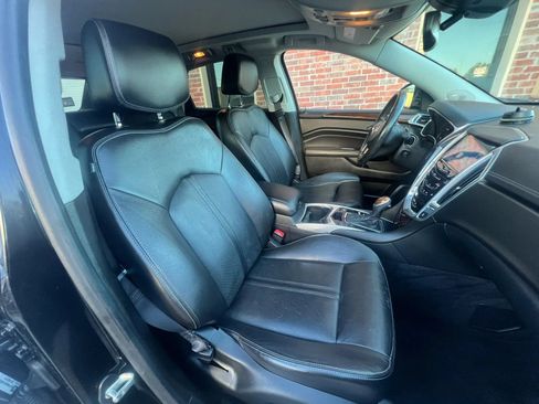 Used 2014 Cadillac SRX Luxury w/ Driver Awareness Package FWD image 39