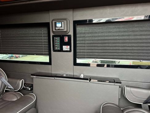 Used 2025 Mercedes-Benz Sprinter 3500 image 14